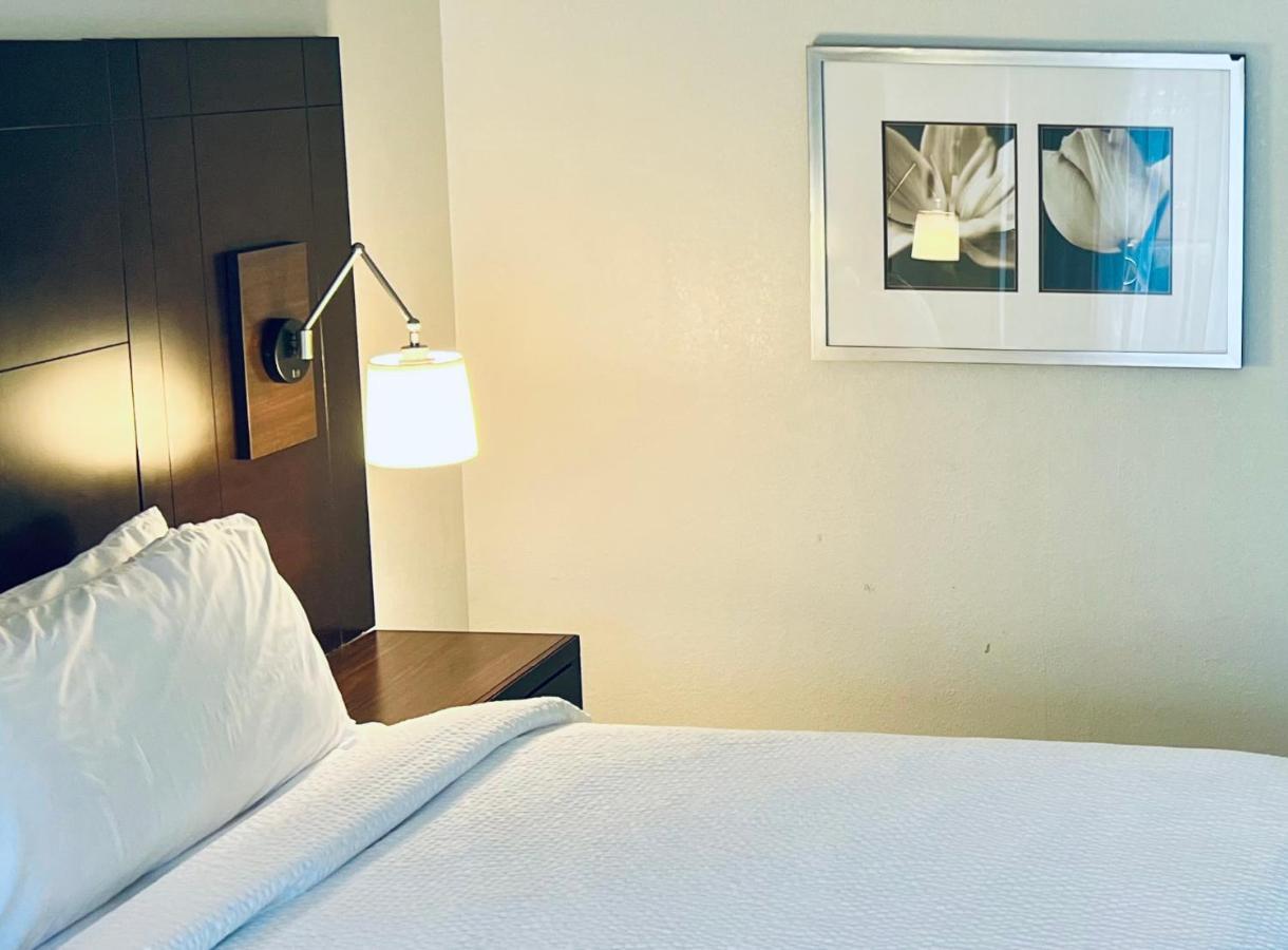 Holiday Inn Virginia Beach - Norfolk By Ihg Eksteriør billede