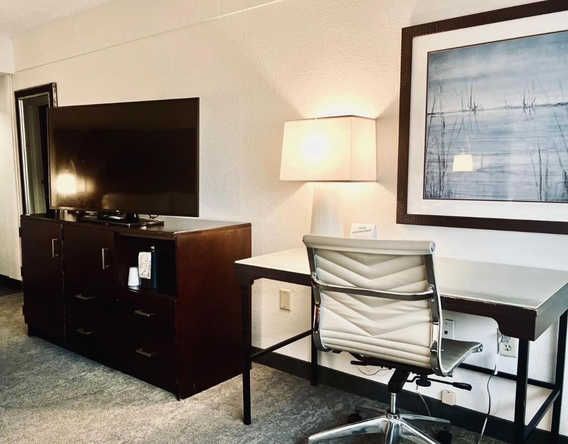Holiday Inn Virginia Beach - Norfolk By Ihg Eksteriør billede