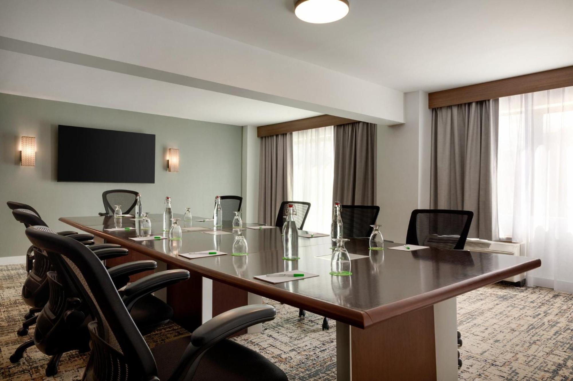 Holiday Inn Virginia Beach - Norfolk By Ihg Eksteriør billede